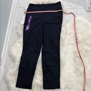 Straight Leg Women's Jeans in Black